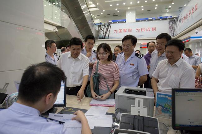 甜瓜光长秧不开花用什么药好？游戏画面